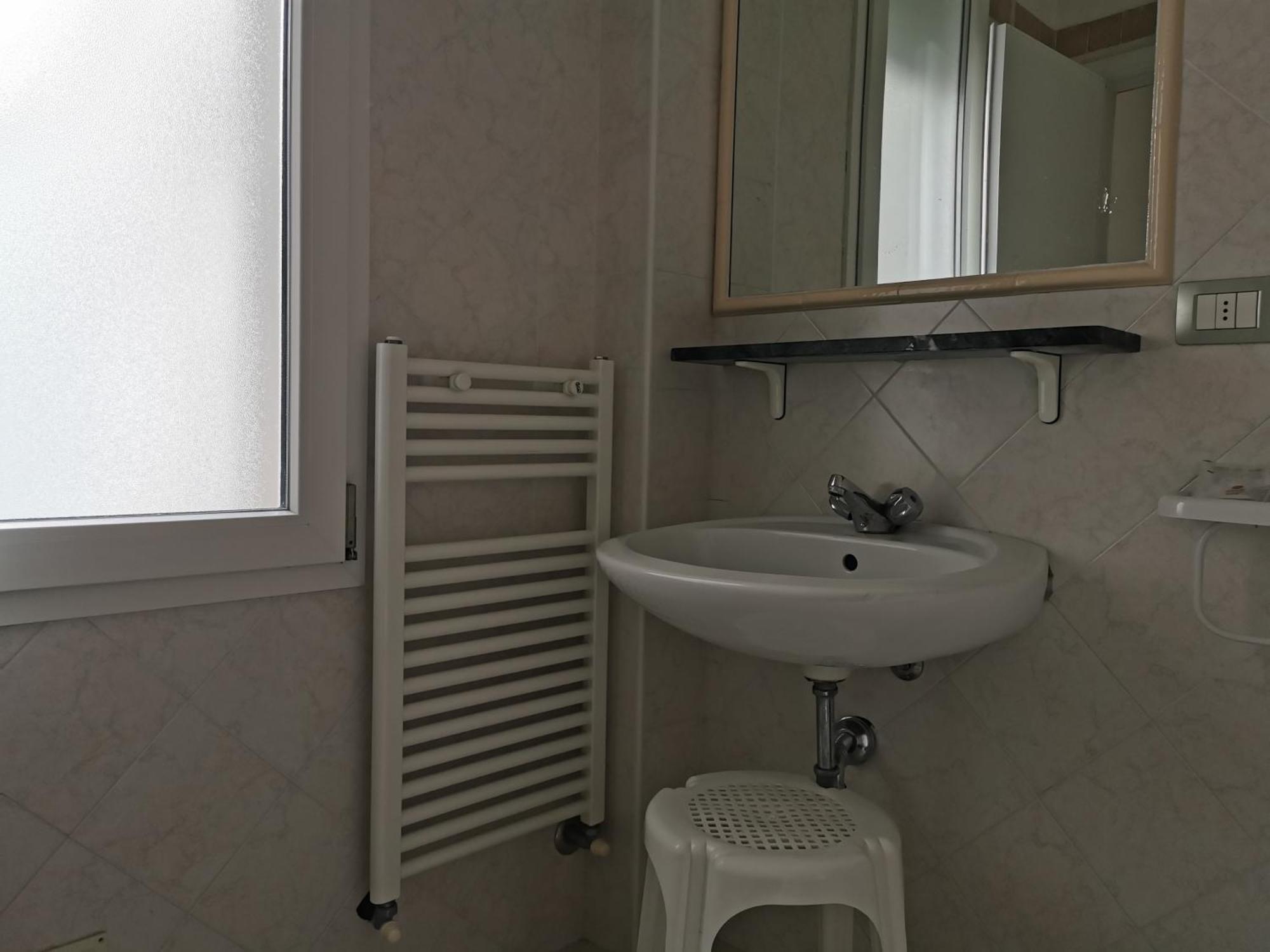 B&B Residence Sorriso Cattolica Esterno foto